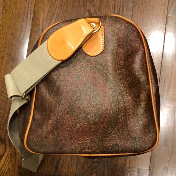 ETRO Milano Red Paisley Boston Weekend Bag With Carry Strap 50 cm - Picture 8 of 15